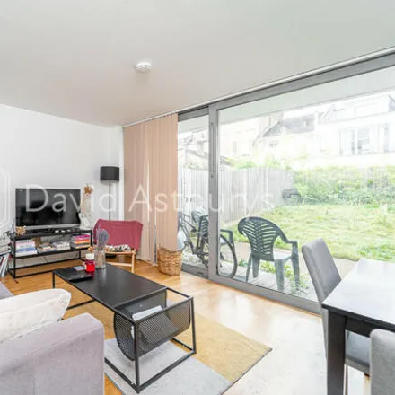 Image 1 - Northstand, Gillespie Road, London, N5 1FJ, United Kingdom - Townhouse for sale