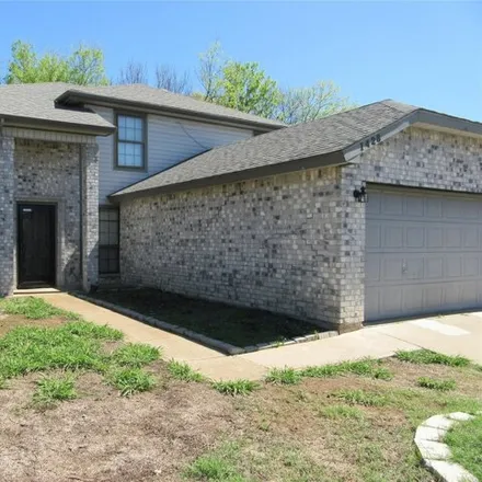 Rent this 3 bed house on 1428 Regent Street in Mesquite, TX 75149