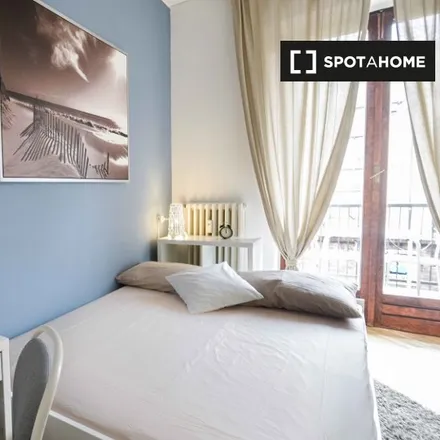 Rent this 3 bed room on Piazza Giambattista Bodoni 6 in 10123 Turin TO, Italy
