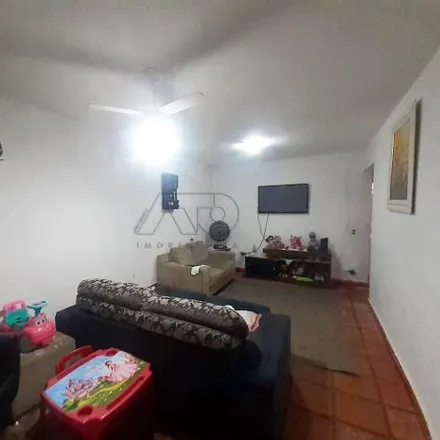 Buy this 3 bed house on Rua Roberto Cêra in Jardim Caxambu, Piracicaba - SP