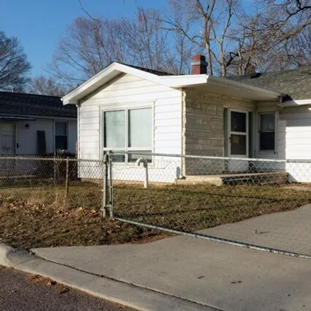 Buy this 2 bed house on 171 Black Hawk Street in Council Bluffs, IA 51501
