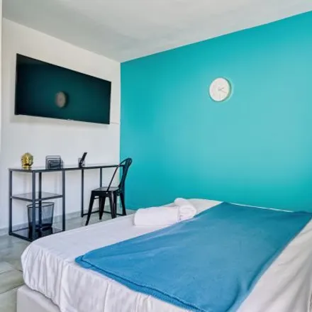 Rent this 2 bed room on Bâtiment 20 in Allée Adélaïde, 13009 Marseille