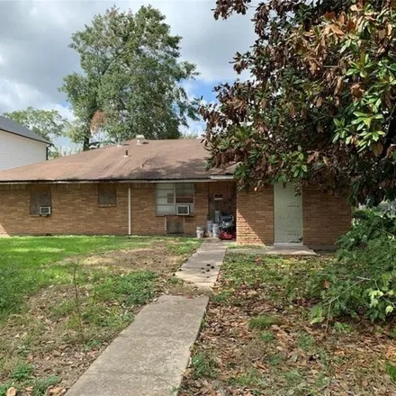 Image 2 - 4802 Fisk St, Houston, Texas, 77009 - House for sale