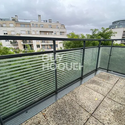 Rent this 4 bed apartment on 54 Rue Camille Desmoulins in 94230 Cachan, France