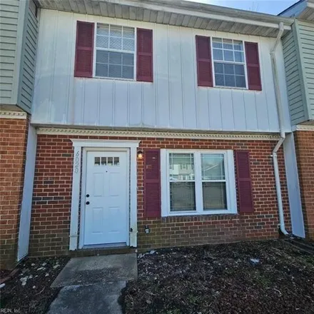 Rent this 3 bed townhouse on 6014 Edgelake Drive in Level Green, Virginia Beach
