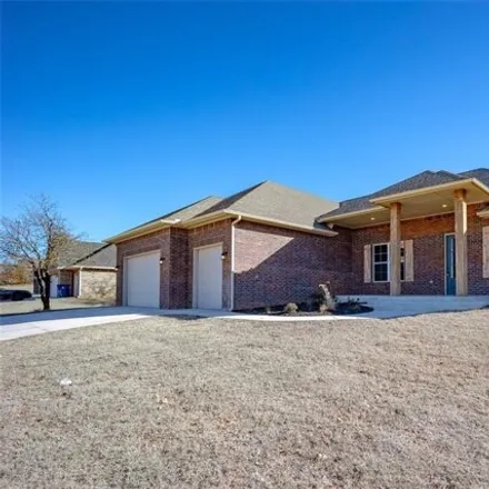Buy this 4 bed house on 11441 South Post Road in Logan County, OK 73044