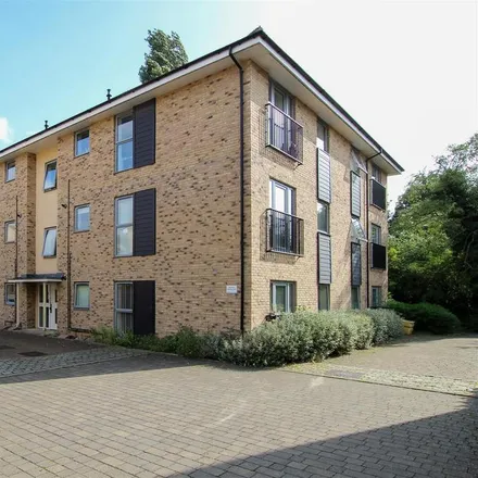 Rent this 2 bed apartment on 83 Alice Bell Close in Cambridge, CB4 1GN