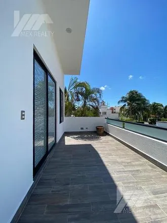 Buy this studio house on unnamed road in 77505 Cancún, ROO