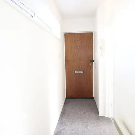 Image 7 - Clarendon Crescent, Eccles, M30 9BB, United Kingdom - Apartment for rent