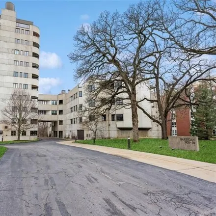 Buy this 3 bed condo on The Barbican in 3920 Grand Avenue, Des Moines