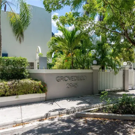 Image 2 - 2945 Bridgeport Avenue, South Bay Estates, Miami, FL 33133, USA - Townhouse for rent