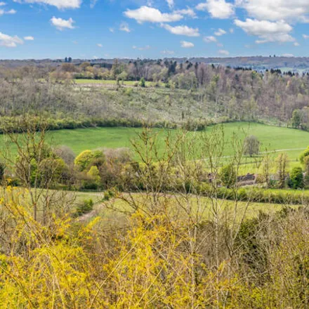 Image 3 - Church Road, Woldingham, CR3 7JH, United Kingdom - House for sale