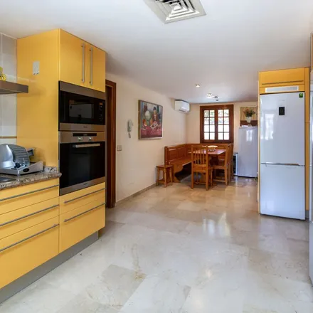 Rent this 5 bed apartment on Edificio Los Almendros I in Calle Sierra Blanca, 29602 Marbella