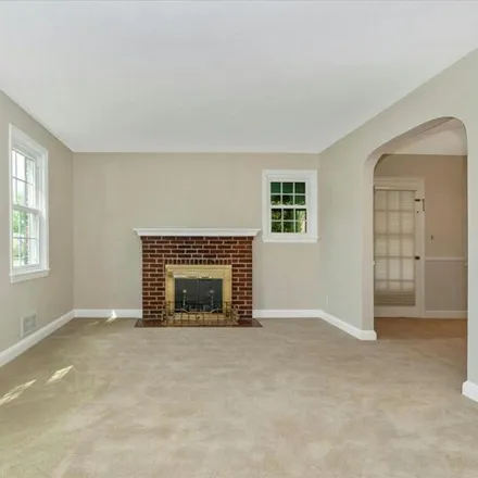 Image 3 - 212 Indian Spring Drive, Silver Spring, MD 20901, USA - House for sale