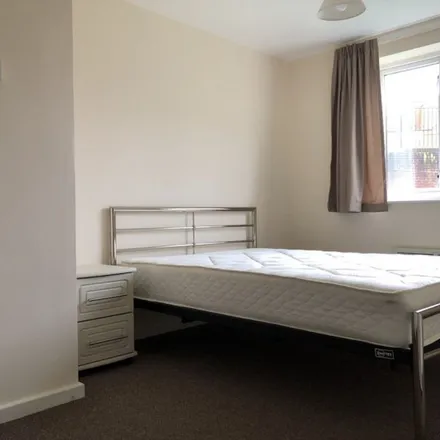 Rent this 2 bed apartment on Ridgeway Primary Academy in Knoll Close, Chasetown