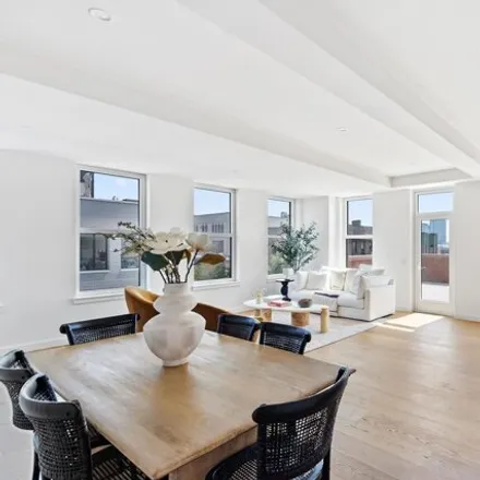 Image 4 - 171 Calyer St Apt 4C, Brooklyn, New York, 11222 - Townhouse for sale