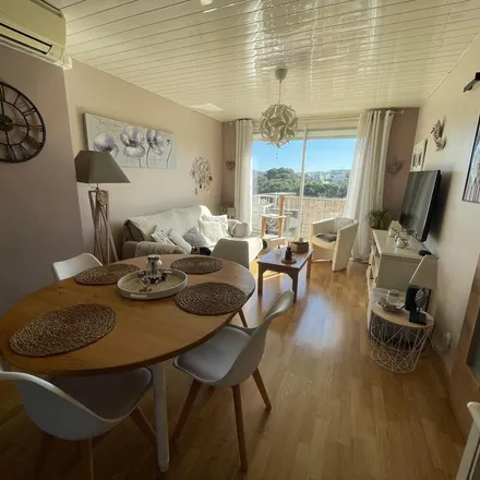 Rent this 3 bed apartment on L'Oratoire de Saint-julien in 13500 Martigues, France
