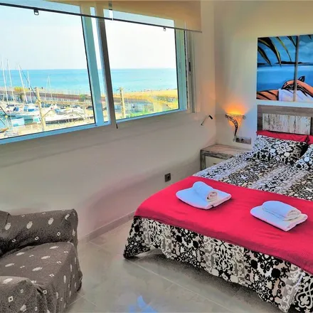 Rent this 3 bed apartment on 08320 el Masnou