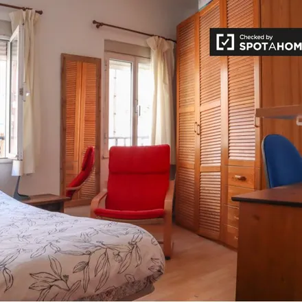 Rent this 3 bed room on Madrid in Calle de Olite, 7