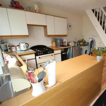 Image 3 - Rose Hill, Old Colwyn, LL29 9RS, United Kingdom - Townhouse for sale