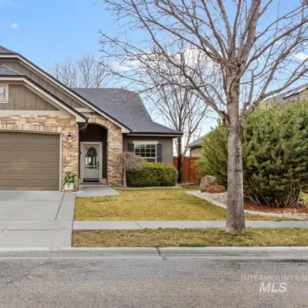 Buy this 4 bed house on 4925 N Red Hills Ave in Meridian, Idaho