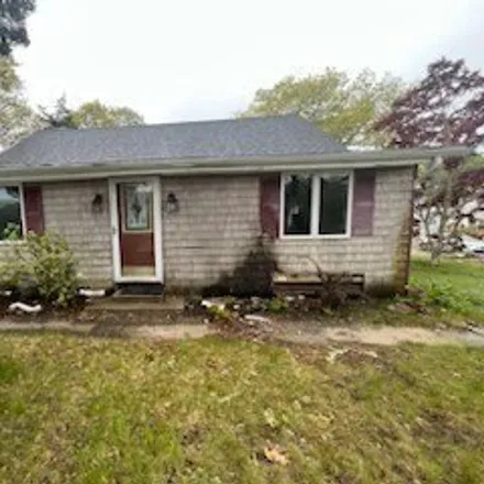 Buy this 2 bed house on 17 Atlantic Avenue in Wareham, MA 02538