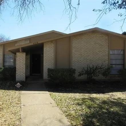 Rent this 4 bed house on 9318 County View Road in Dallas, TX 75249