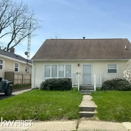 Buy this 3 bed house on 4172 Circle Drive in Flint, MI 48507