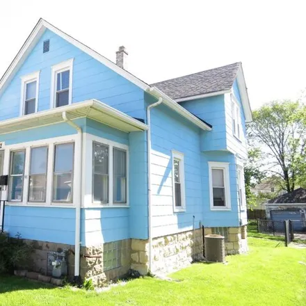Buy this 3 bed house on Moran Street in Joliet, IL 60432