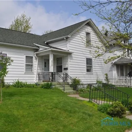 Buy this 3 bed house on 838 Willow Avenue in East Toledo, Toledo