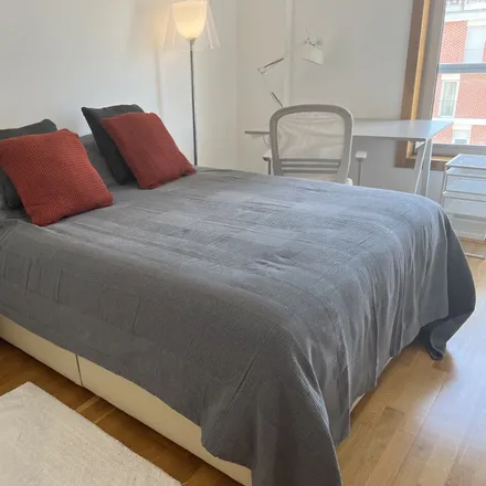 Rent this 1 bed room on Condomínio da Torre in Rua Luís Piçarra, 1750-204 Lisbon