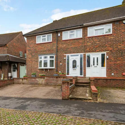 Image 1 - Hayling Road, The Rookery, WD19 7QR, United Kingdom - House for sale