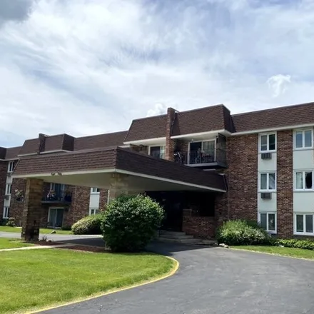 Buy this 2 bed condo on 1757 Pershing Avenue in Wheaton, IL 60189