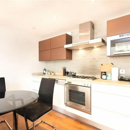 Image 3 - 35 Stanford Road, London, N11 3HY, United Kingdom - Duplex for rent