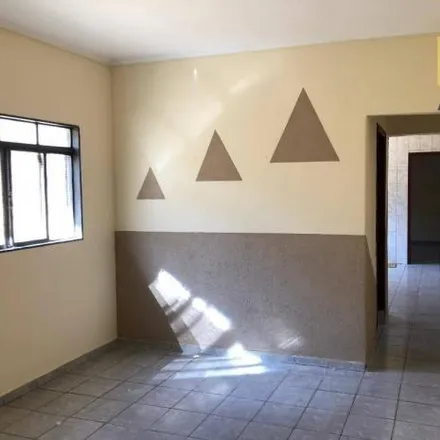 Rent this 2 bed house on Odontomat Produtos Odontologicos in Rua 12 de Novembro 195, Centro