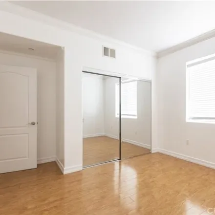 Image 6 - 721 South Manhattan Place, Los Angeles, CA 90005, USA - Apartment for rent
