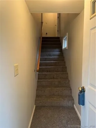 Image 3 - 62 Whiton St Unit 2nd, Windsor Locks, Connecticut, 06096 - House for rent
