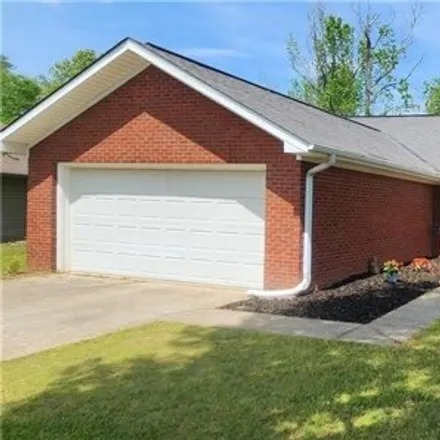 Buy this 4 bed house on 1624 Hunters Run in Crabtree Downs, Tuscaloosa