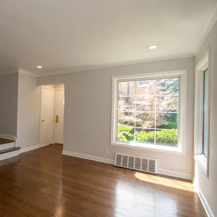 Image 3 - North Harlem Avenue, Oak Park, IL 60402, USA - Townhouse for sale