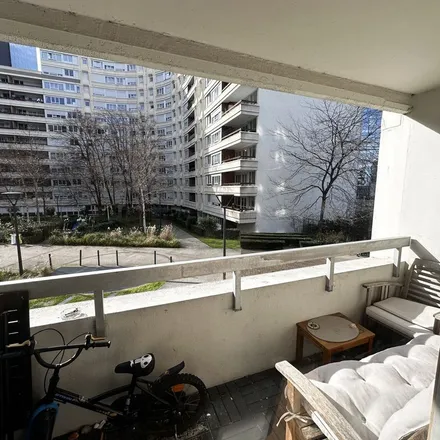 Image 6 - 19 Avenue de Château du Loir, 92400 Courbevoie, France - Apartment for rent