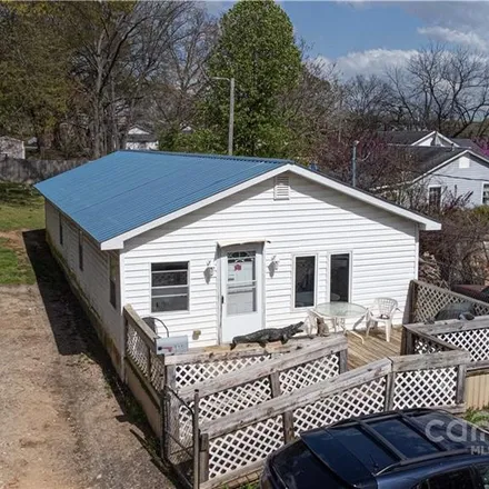 Buy this 3 bed house on 415 Monroe Street in Lincolnton, NC 28092