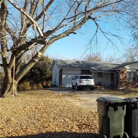 Buy this 3 bed house on 169 Sycamore Road in Johnson County, MO 64093