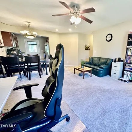 Image 5 - 2139 Pleasant View Drive, Dogwood Acres, Johnson City, TN 37604, USA - Townhouse for sale