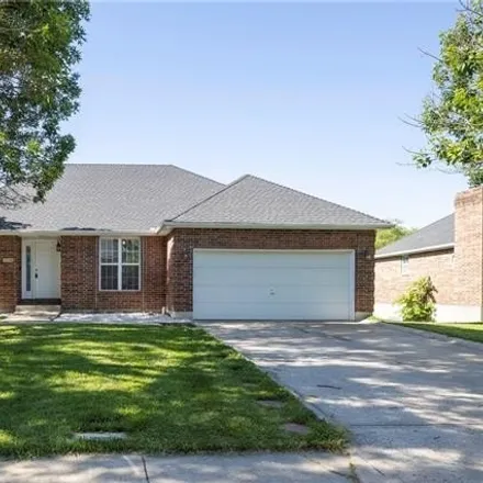 Buy this 3 bed house on 708 Chaucer Lane in Warrensburg, MO 64093