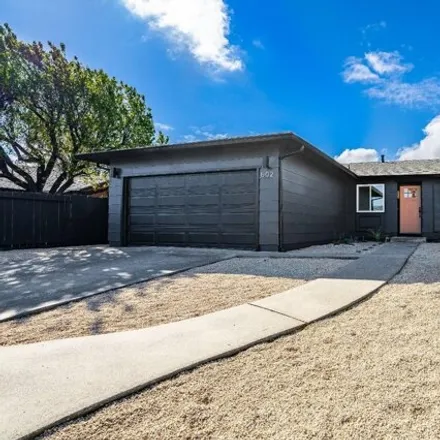 Buy this 3 bed house on 616 Wigeon Way in Suisun City, CA 94585