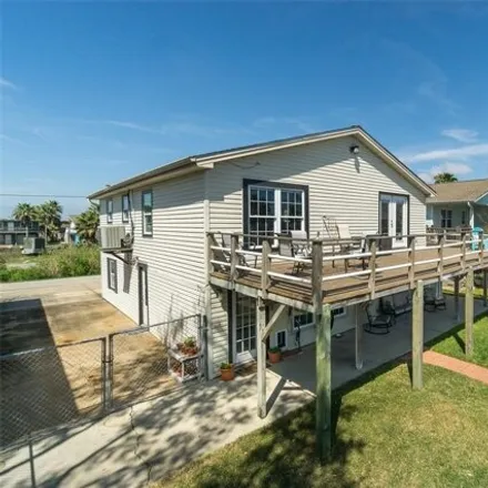 Image 3 - 14 Dolphin Street, Bayou Vista, Galveston County, TX, USA - House for sale