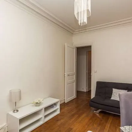 Image 7 - 14 Avenue de Laumière, 75019 Paris, France - Apartment for rent