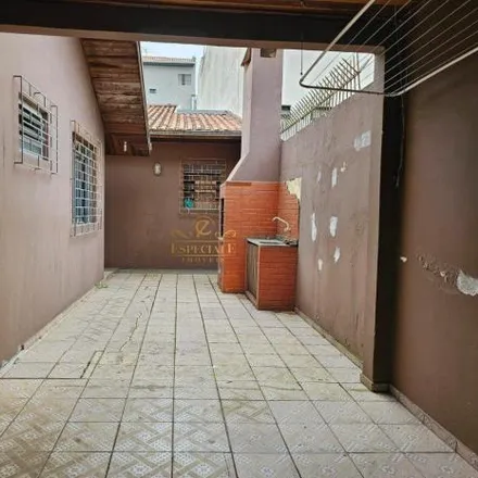 Rent this 5 bed house on Rua Professor Orlando Alves Chaves 486 in Portão, Curitiba - PR