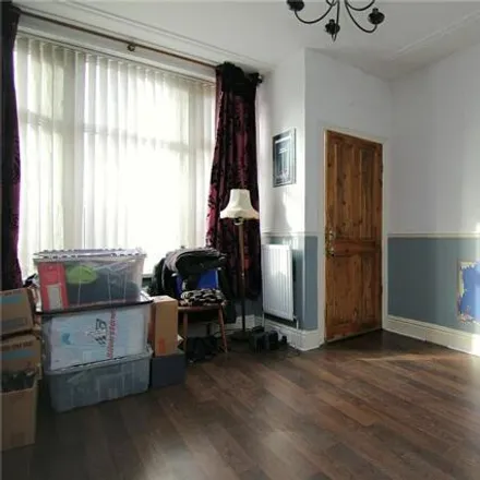 Image 3 - Idle Road Bolton Road, Idle Road, Wrose, BD2 4JS, United Kingdom - Townhouse for sale