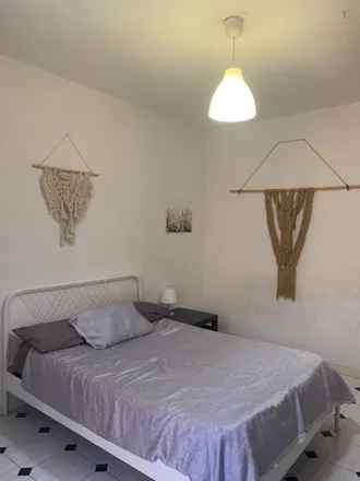 Rent this 4 bed room on Madrid in Calle de Hortaleza, 54